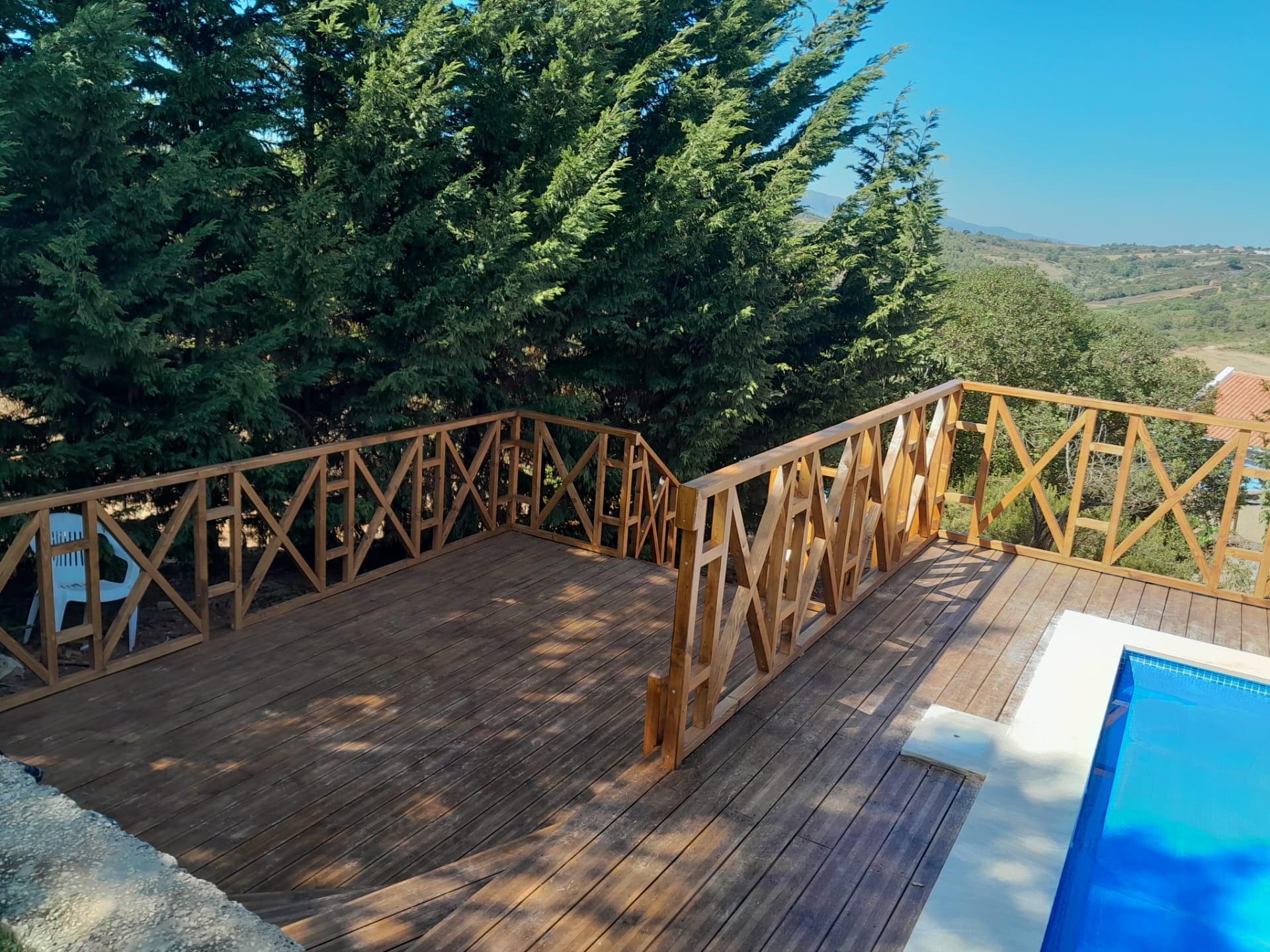 Decks de Madeira e Compósito 