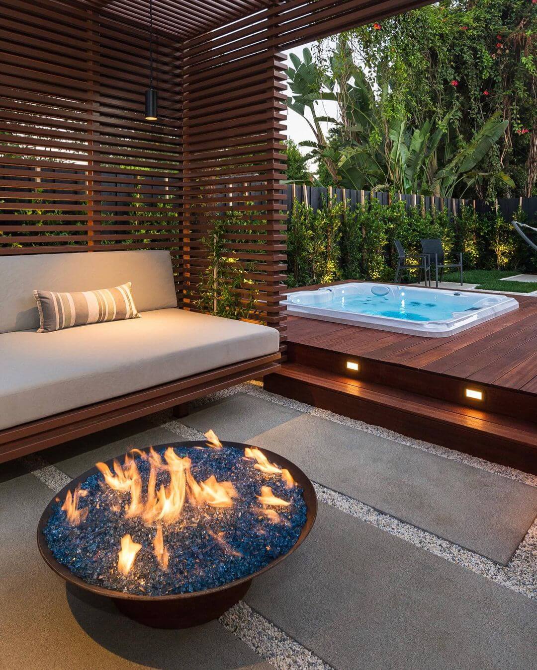  Jacuzzis